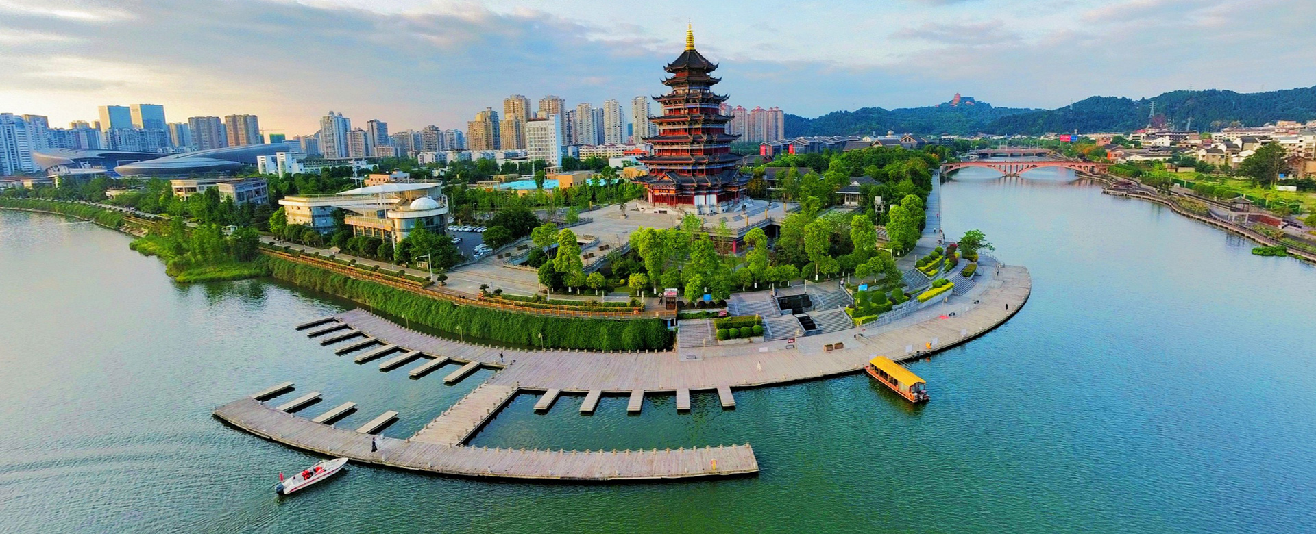 興企愛(ài)崗、志美行厲、建功立業(yè)